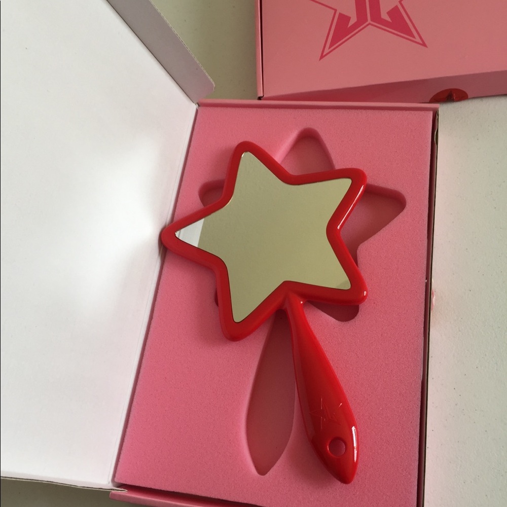 Red Star-Shaped Hand Mirror Jeffree Star